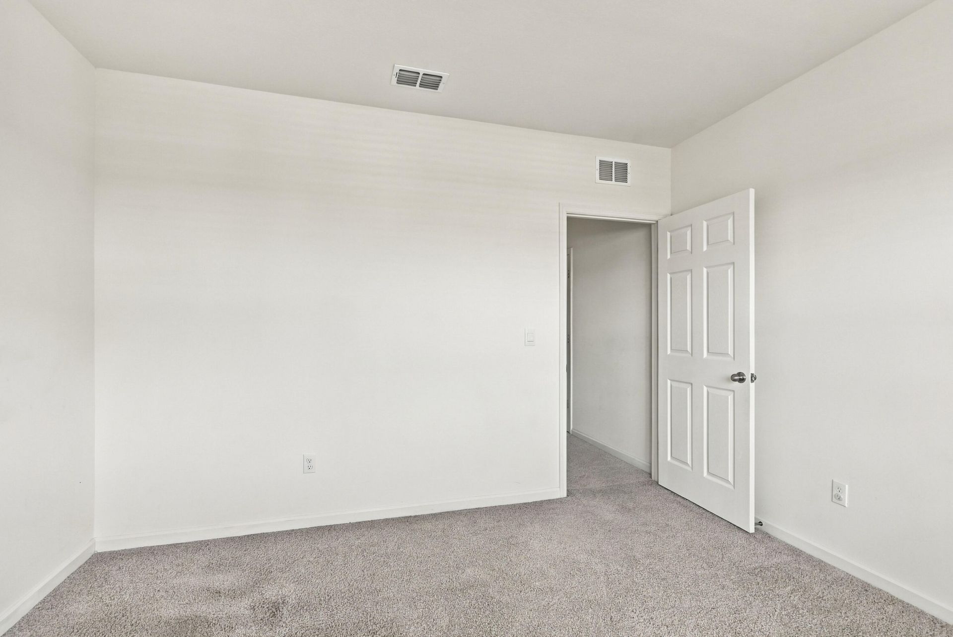 5305 Fantasy Drive, Fort Pierce, FL 34947 Photo