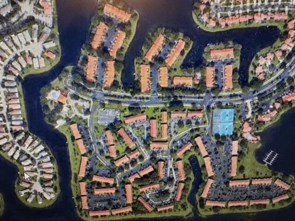 1504 CONGRESSIONAL Way, Deerfield Beach, FL 33442