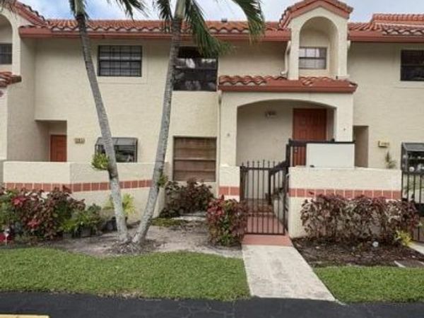 1504 CONGRESSIONAL Way, Deerfield Beach, FL 33442