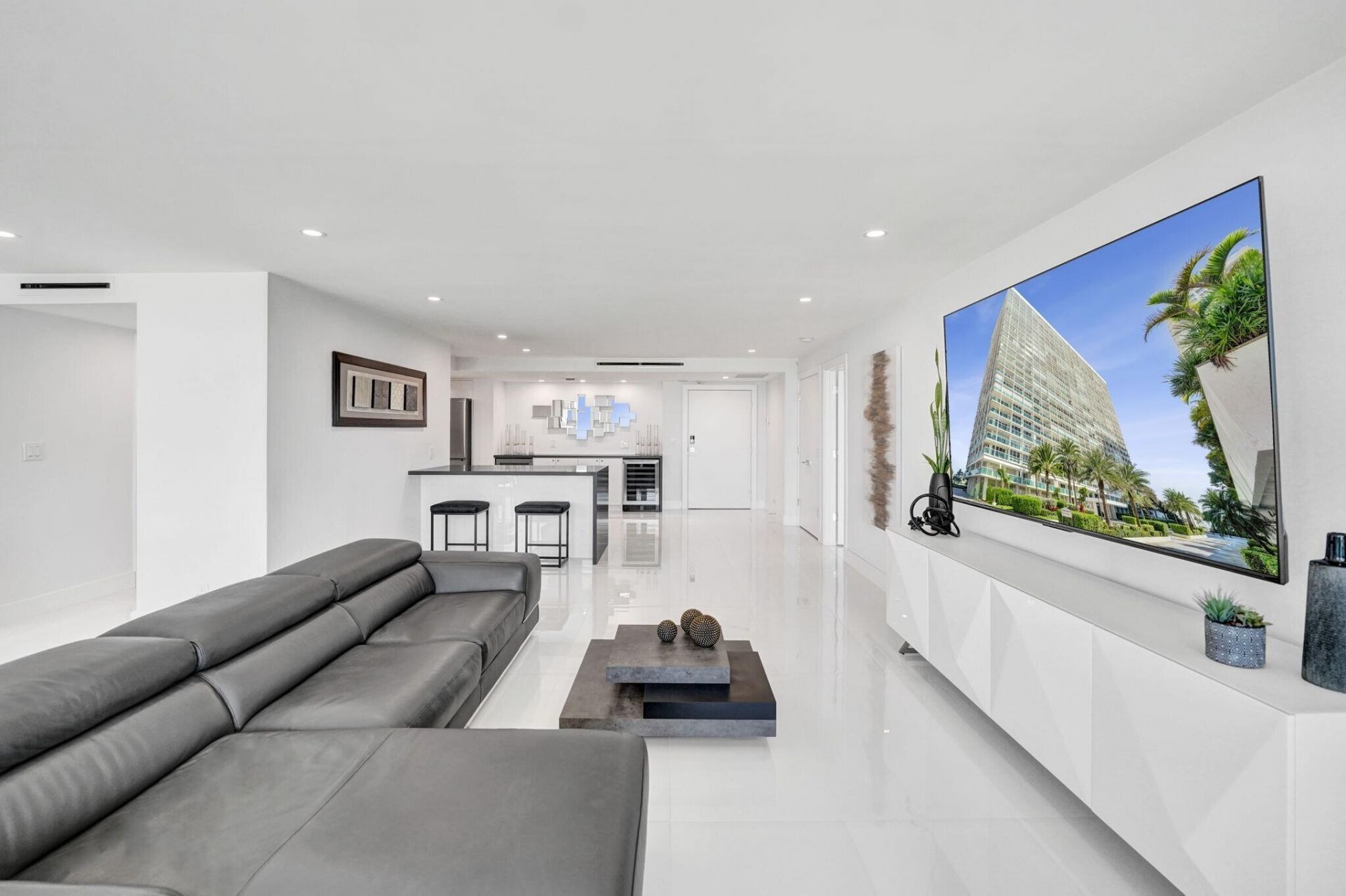 2100 S Ocean Lane, Unit 2409, Fort Lauderdale, FL 33316 Photo