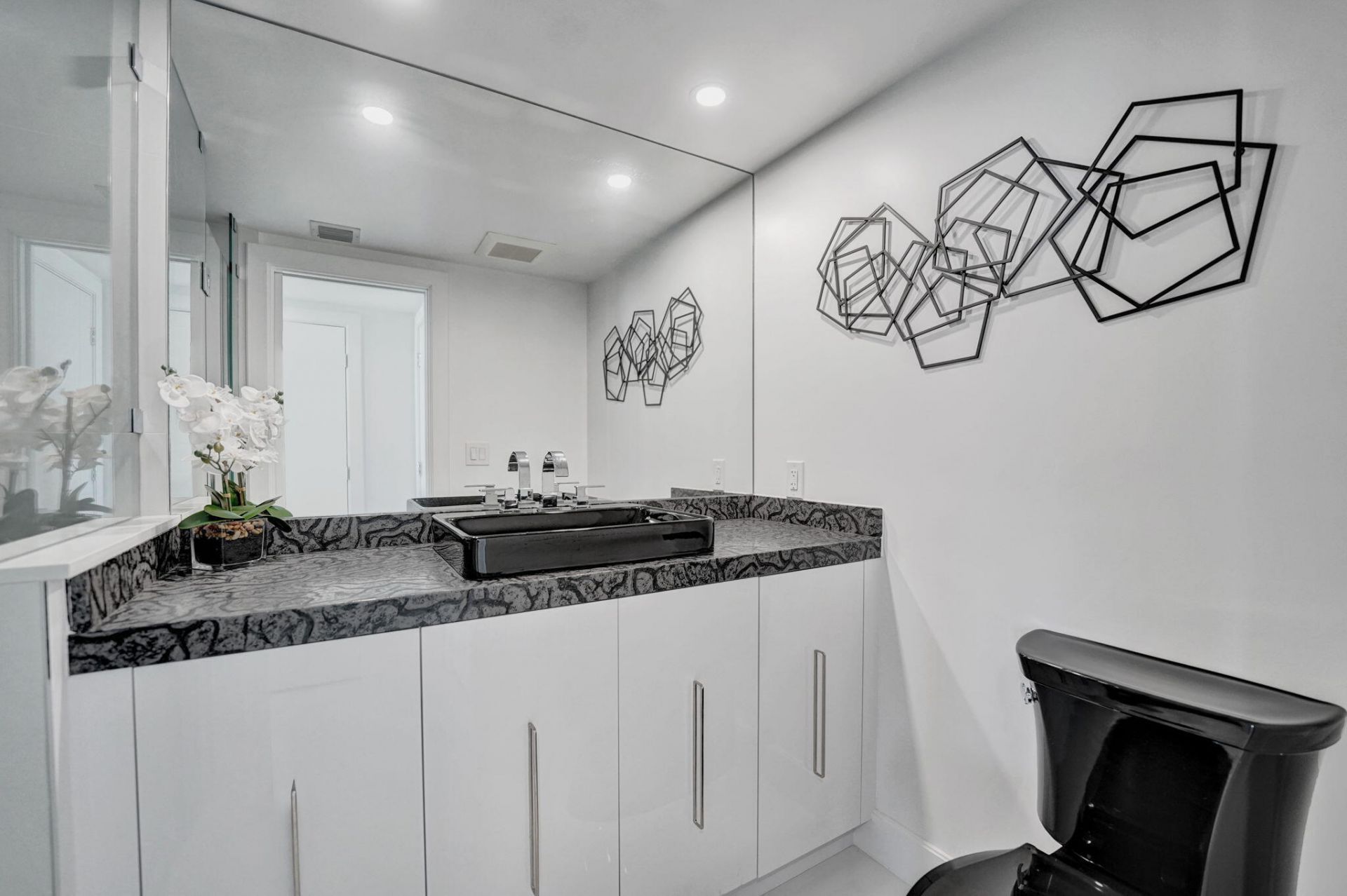 2100 S Ocean Lane, Unit 2409, Fort Lauderdale, FL 33316 Photo