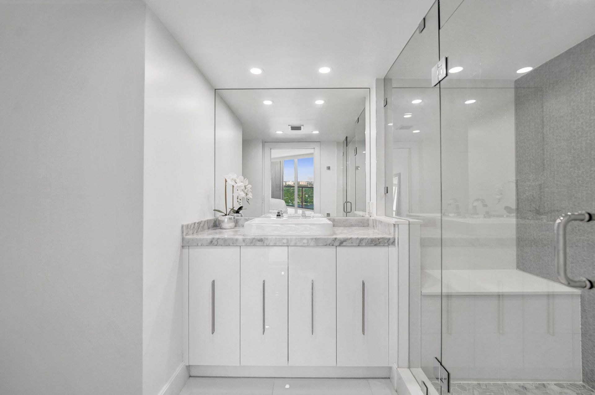2100 S Ocean Lane, Unit 2409, Fort Lauderdale, FL 33316 Photo
