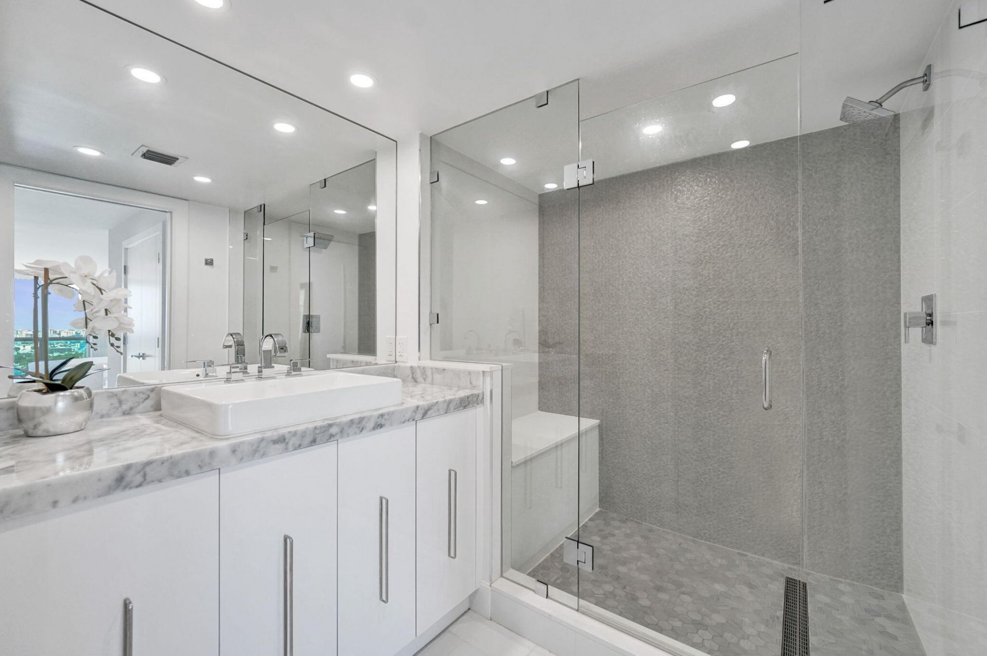 2100 S Ocean Lane, Unit 2409, Fort Lauderdale, FL 33316 Photo