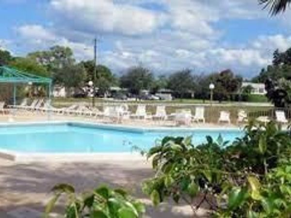2700 CASITA Way W, Unit 102, Delray Beach, FL 33445