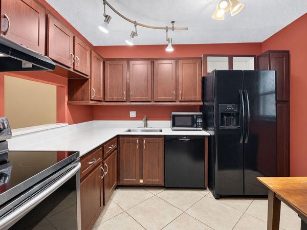 2700 CASITA Way W, Unit 102, Delray Beach, FL 33445