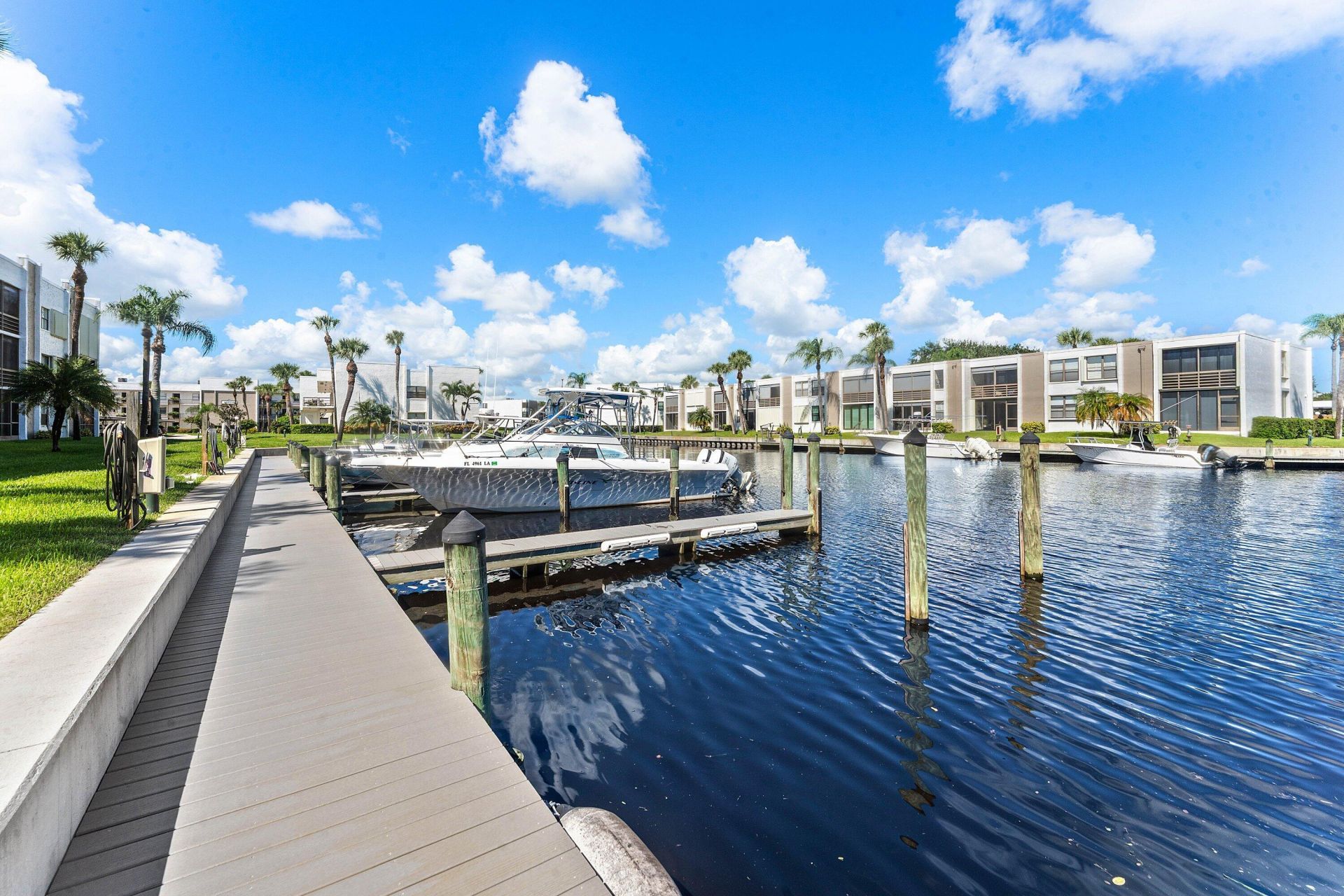 1950 SW Palm City Road, Unit 4-102, Stuart, FL 34994 Photo