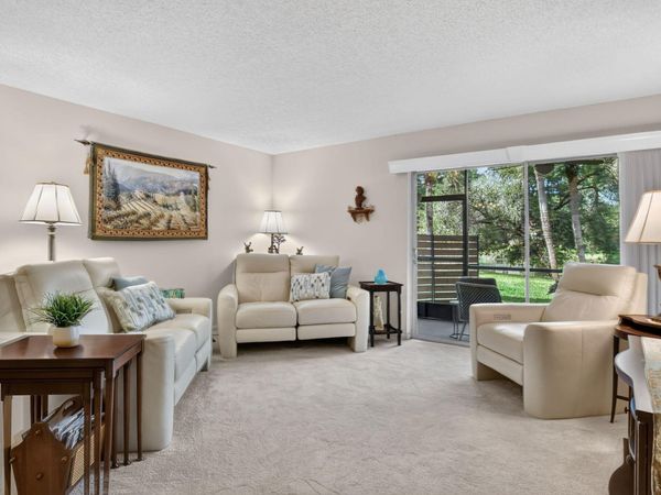 872 SW 9th Street Circle, Unit 101, Boca Raton, FL 33486
