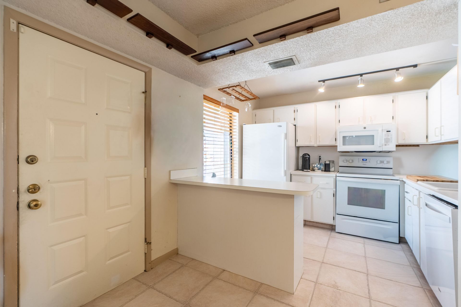 9819 NW 3rd Court, Unit 3, Plantation, FL 33324 Photo