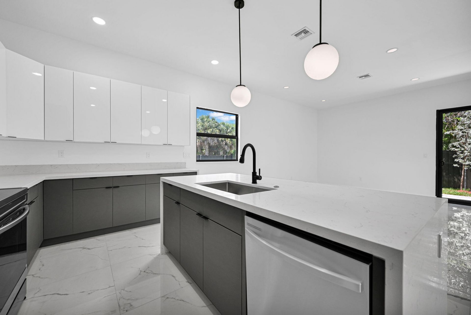 2791 NW 11th Court, Fort Lauderdale, FL 33311 Photo