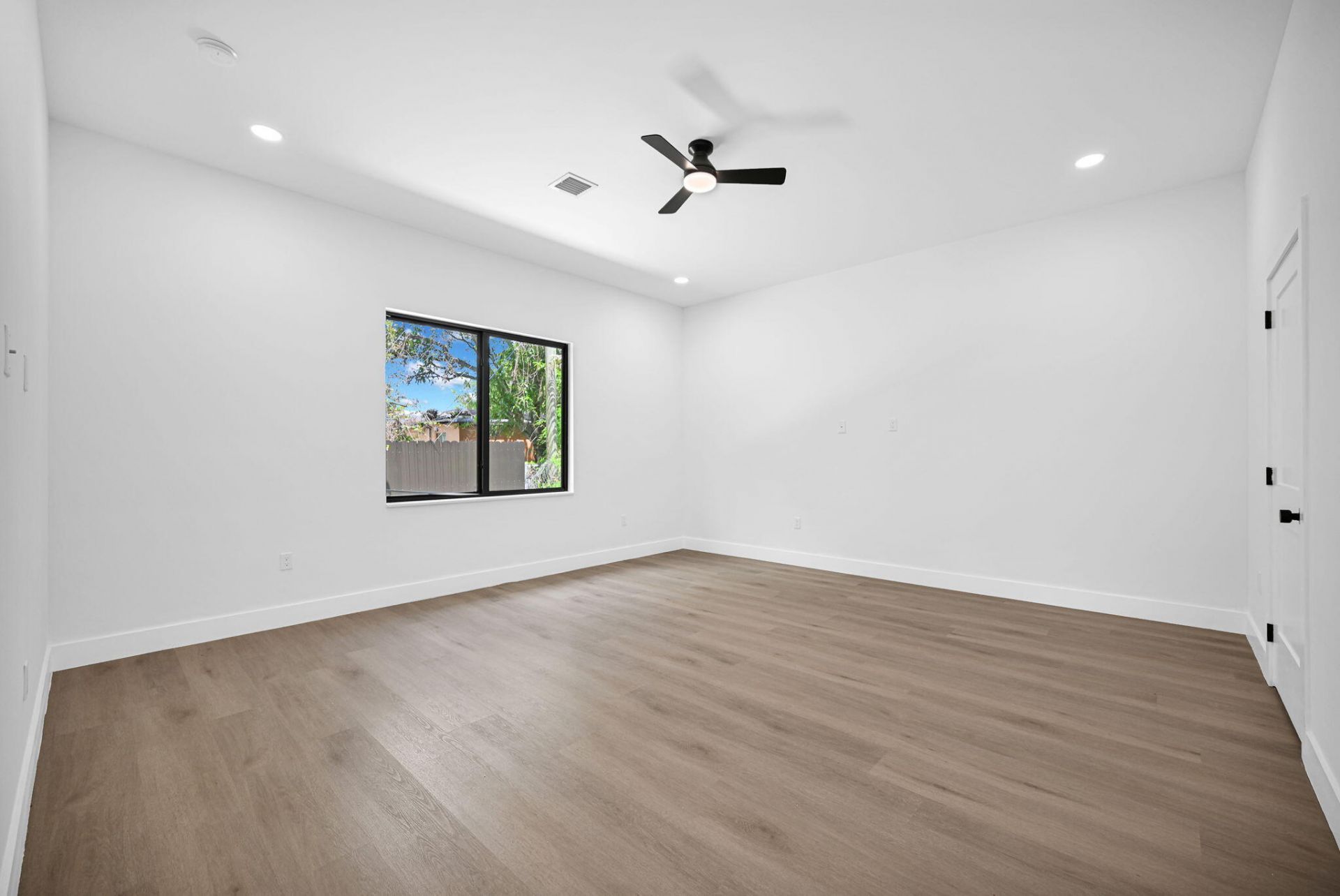 2791 NW 11th Court, Fort Lauderdale, FL 33311 Photo