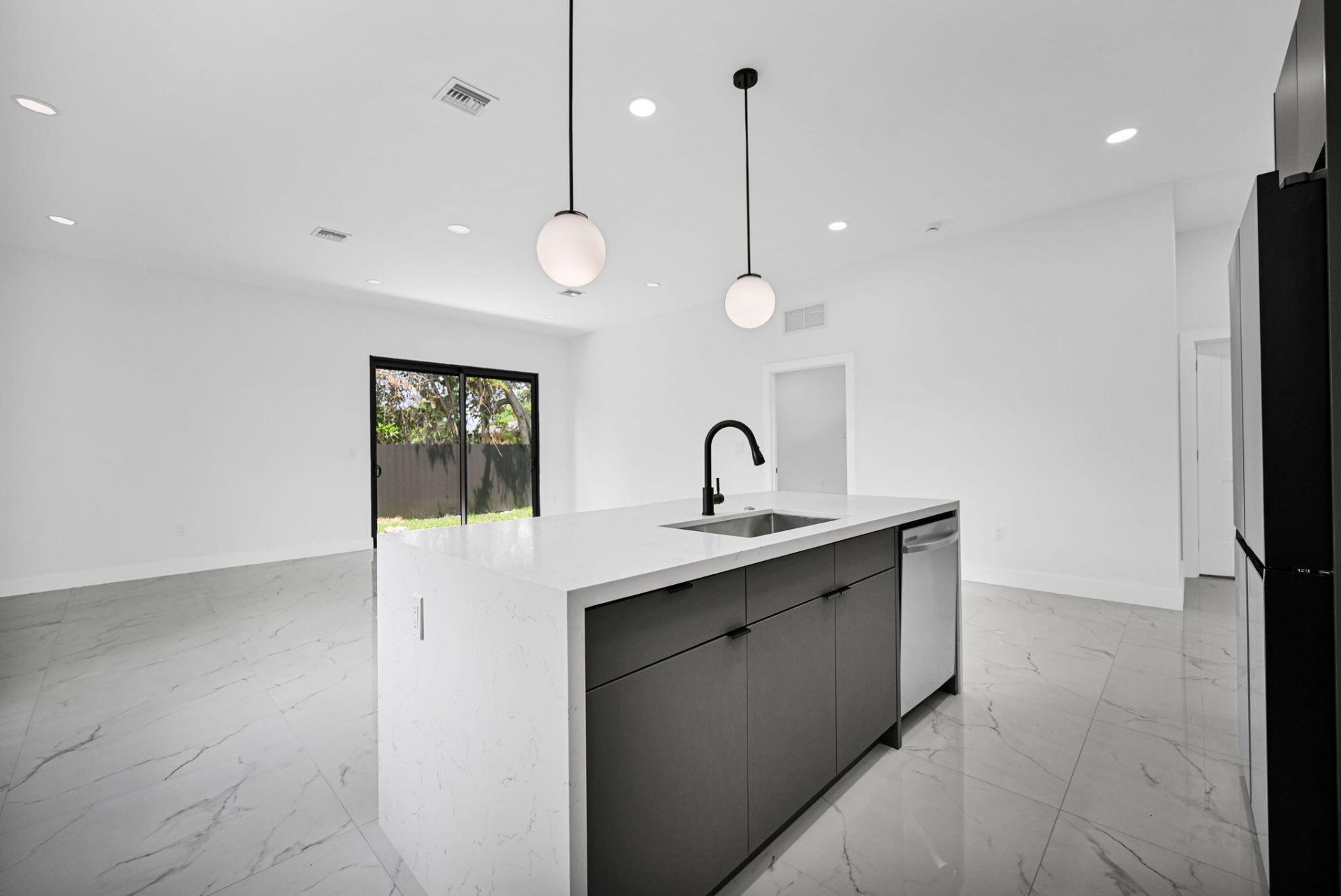 2791 NW 11th Court, Fort Lauderdale, FL 33311 Photo