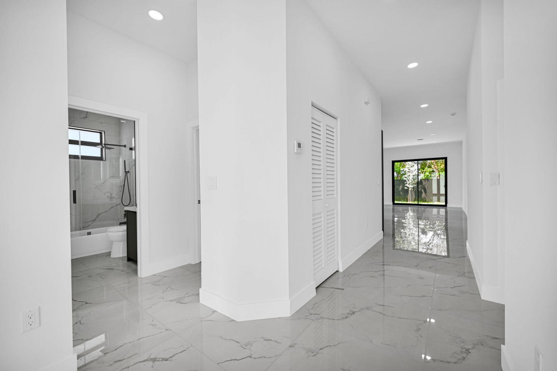 2791 NW 11th Court, Fort Lauderdale, FL 33311 Photo