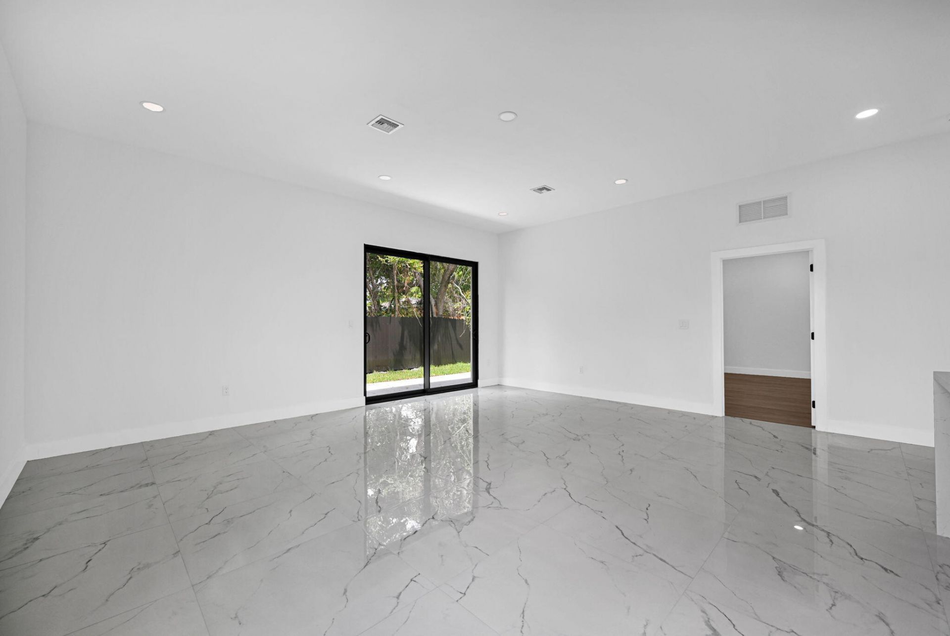 2791 NW 11th Court, Fort Lauderdale, FL 33311 Photo