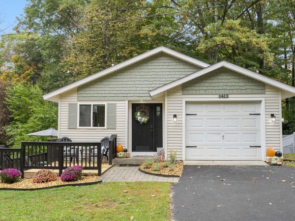 1413 Valley Drive, Traverse City, MI 49685