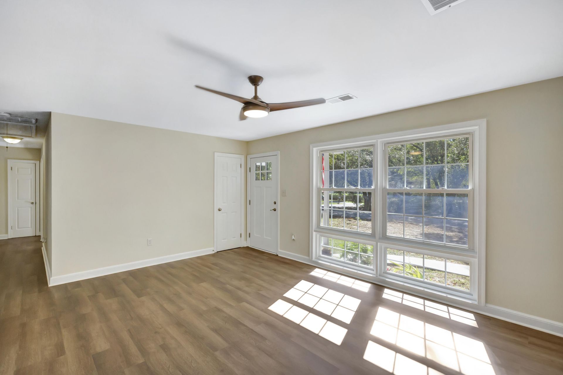 1654 Timothy Street Photo 12