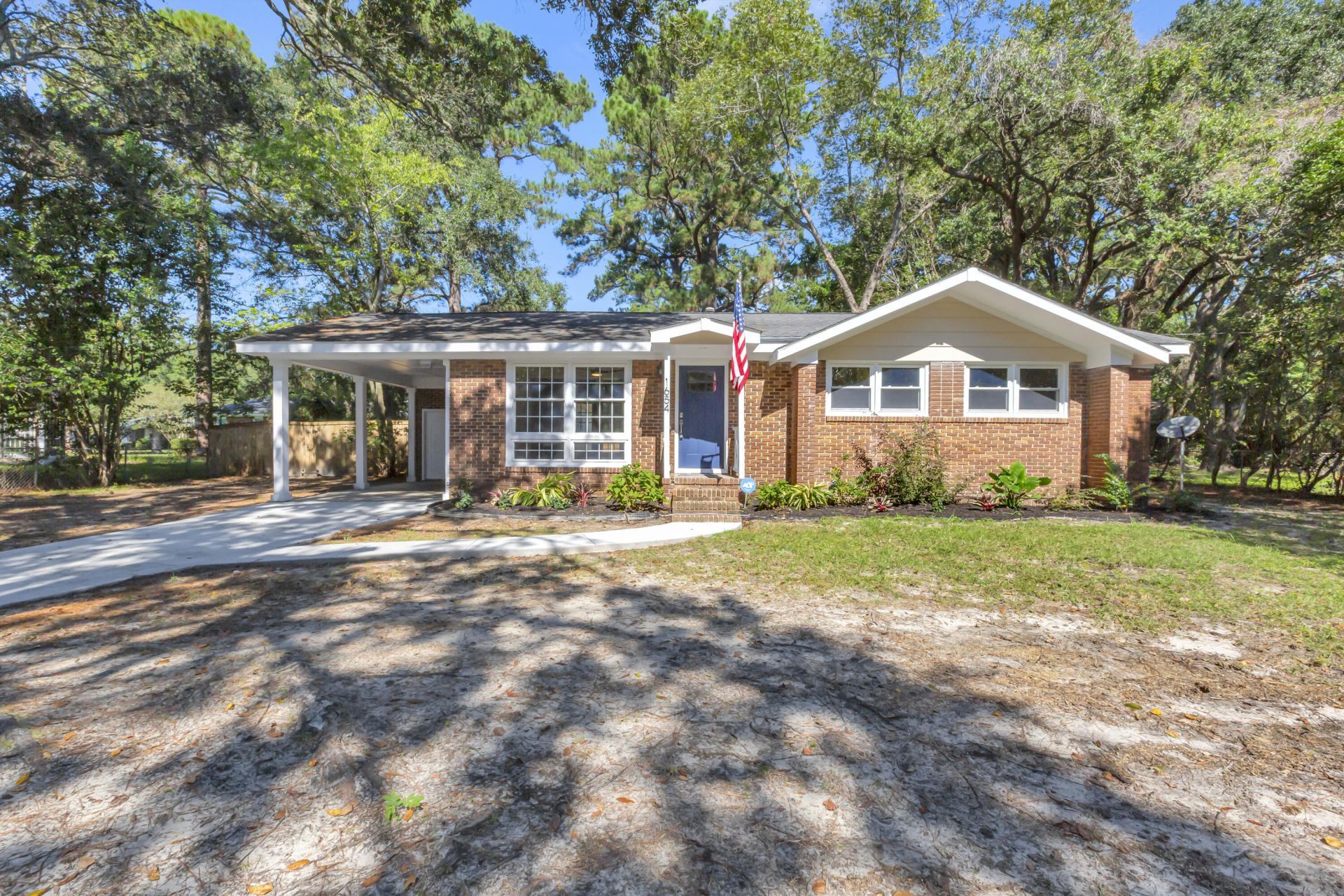 1654 Timothy Street Photo 5