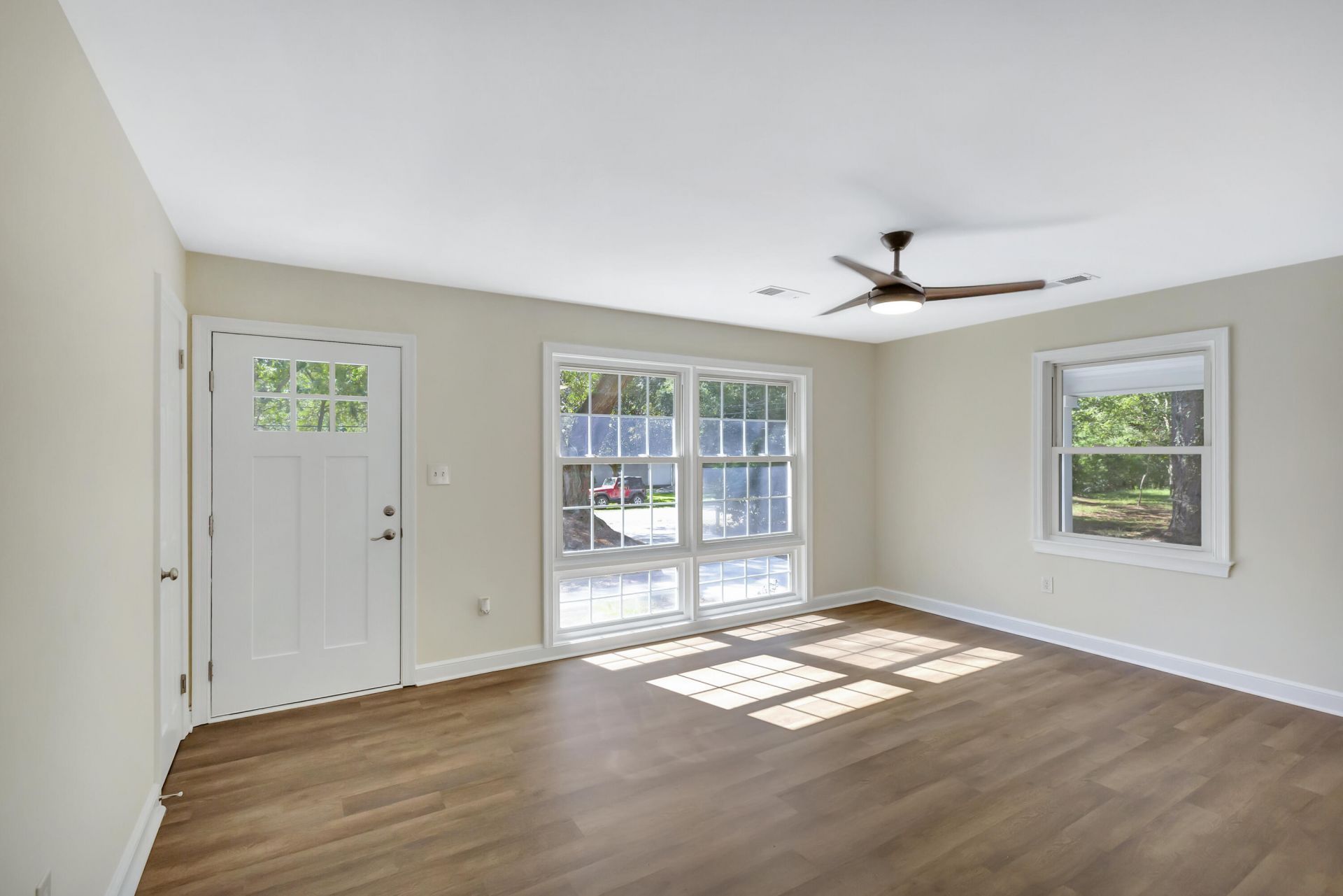 1654 Timothy Street Photo 6