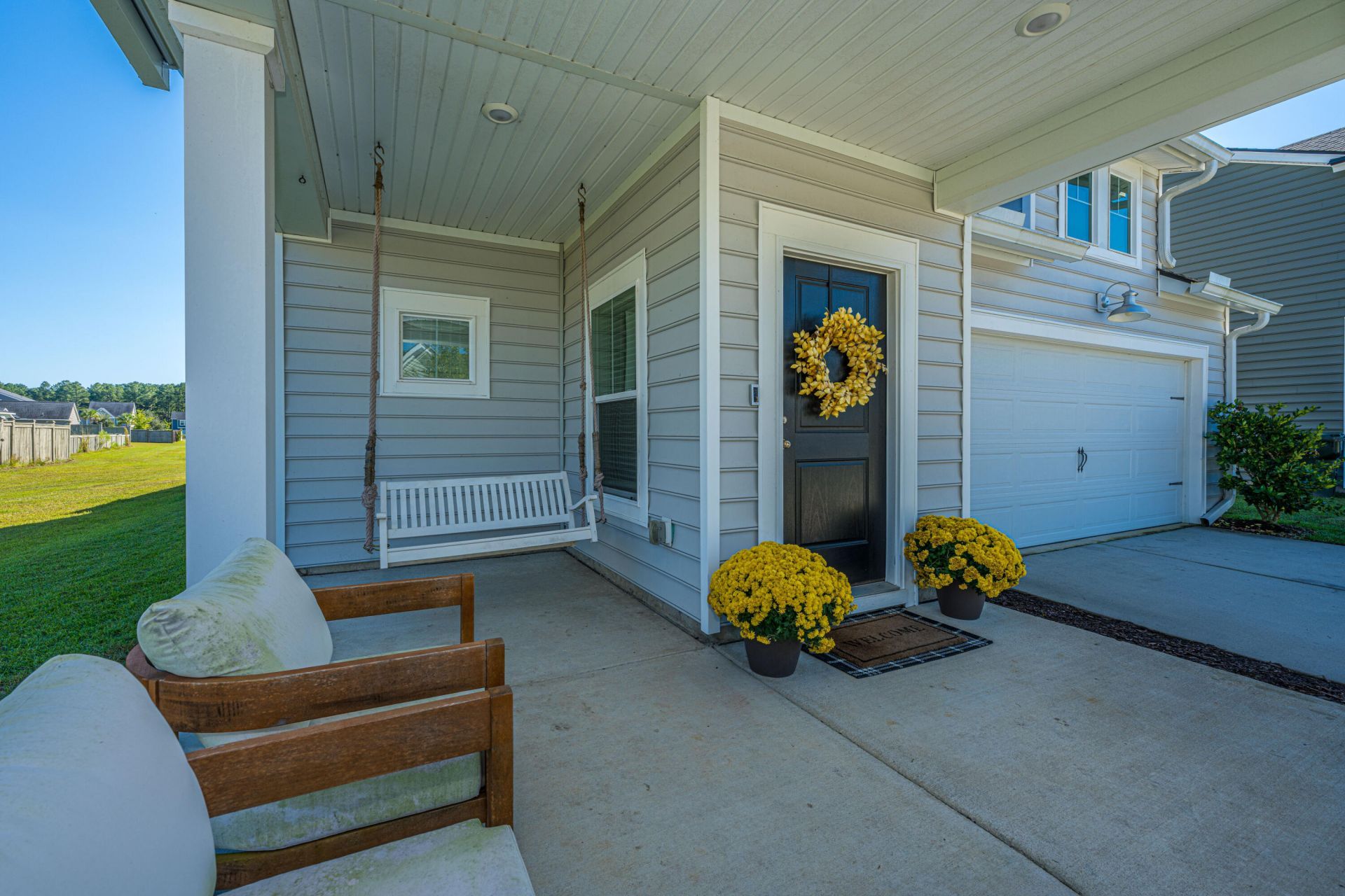 360 Garden Lily Lane Photo 4