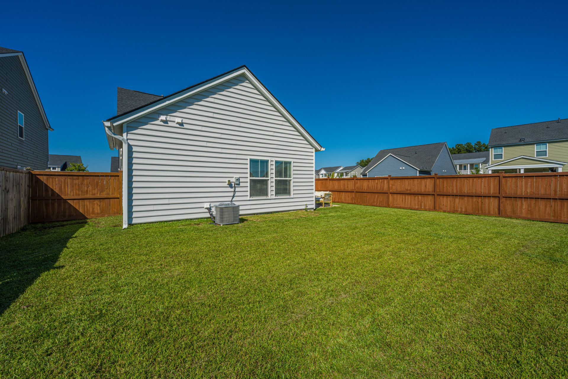 360 Garden Lily Lane Photo 40
