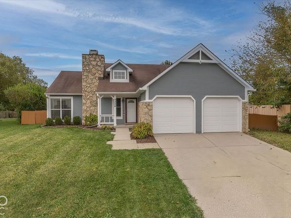 9226 Homeside Drive, Indianapolis, IN 46250