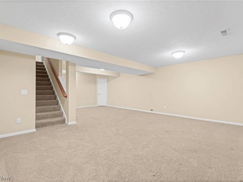 571 Eastglen Circle, Tallmadge, OH 44278 Photo 14