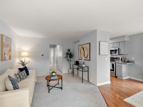 2701 Winthrop Court, Ann Arbor, MI 48104