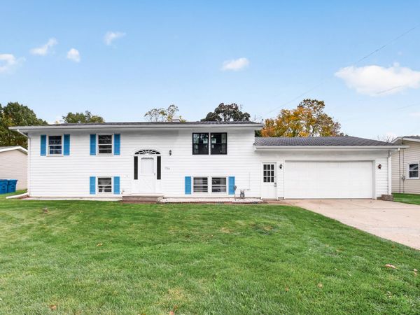 14788 Helmer Road S, Battle Creek, MI 49015