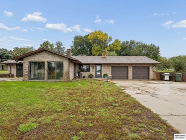 410 1/2 1st Street, Wakefield, NE 68784
