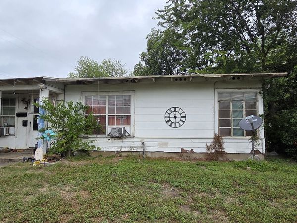 203 SHEILA DR, San Antonio, TX 78209