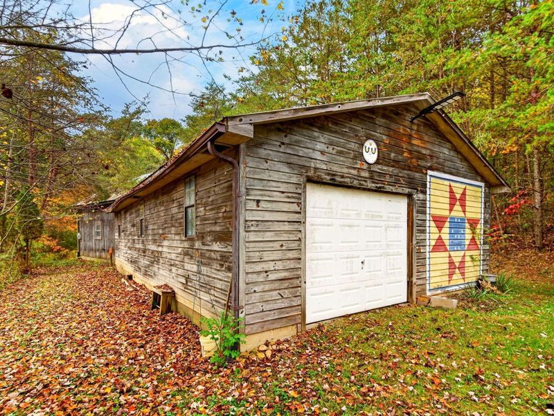 25068 State Route 180 , Rockbridge, OH 43149 Photo 13