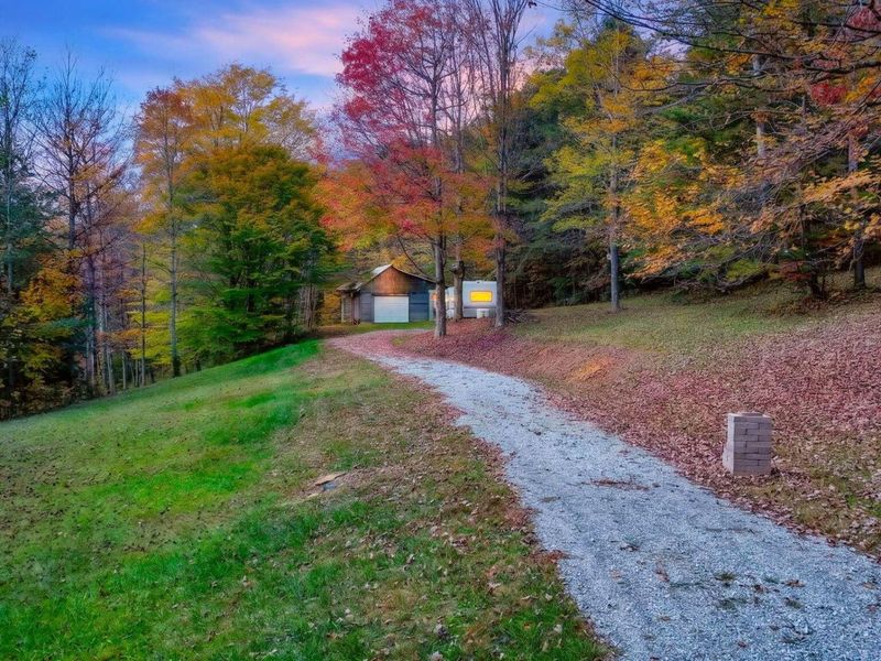 25068 State Route 180 , Rockbridge, OH 43149 Photo 3