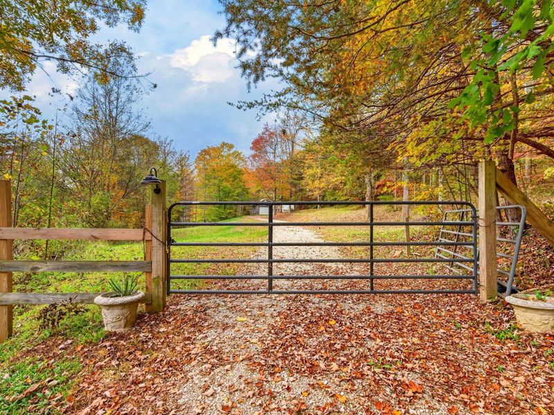 25068 State Route 180 , Rockbridge, OH 43149 Photo 30