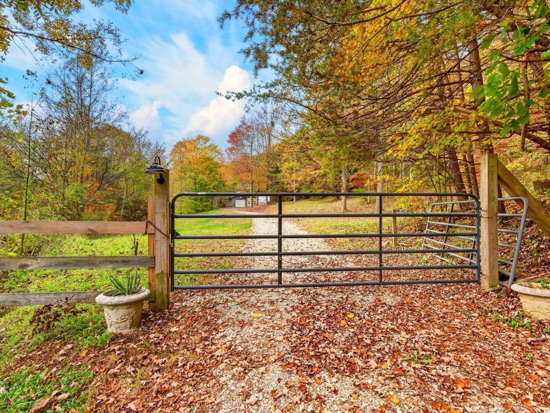 25068 State Route 180 , Rockbridge, OH 43149 Photo 46