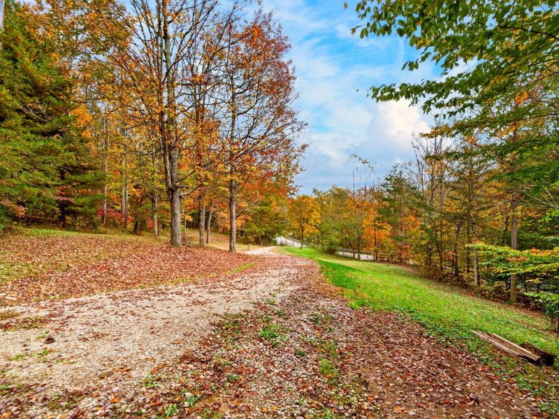 25068 State Route 180 , Rockbridge, OH 43149 Photo 5