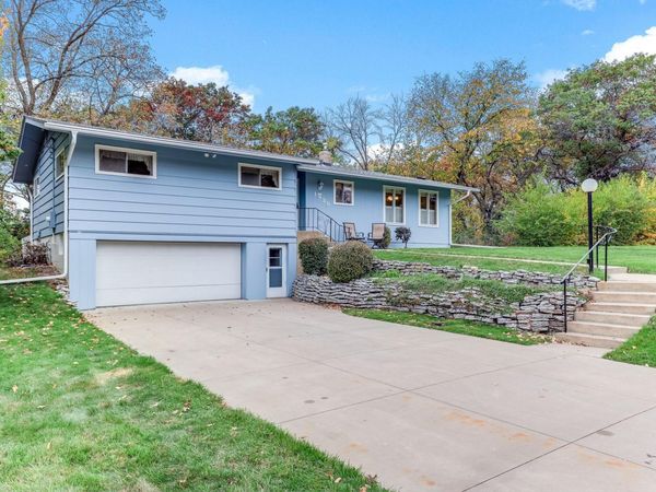1935 Flandrau Street , Maplewood, MN 55109