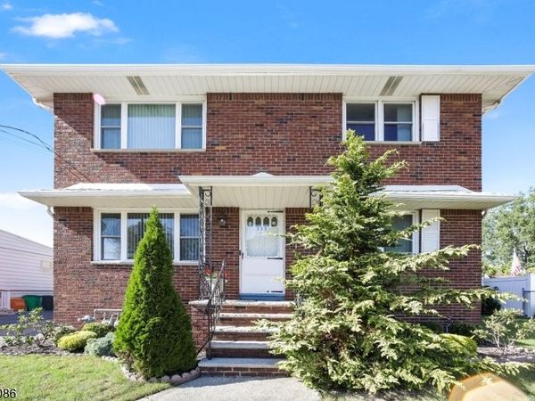 325 Grant Ave, Lyndhurst, NJ 07071