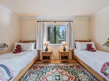 670 Martis Peak Road, Incline Village, NV 89451 Photo