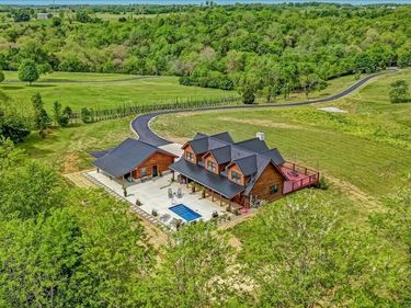 270 Sellers Mill Road, Versailles, KY 40383