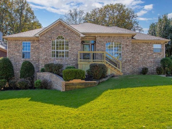 12417 Eagle Pointe Lane, Little Rock, AR 72211