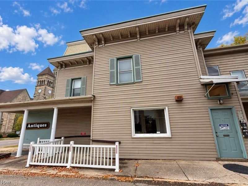 316 Lincoln Way E, Massillon, OH 44646 Photo 2