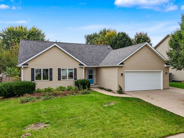 5308 Thackeray Drive, Ames, IA 50014