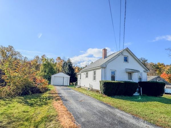 81 Maple Street, Northfield, MA 01360