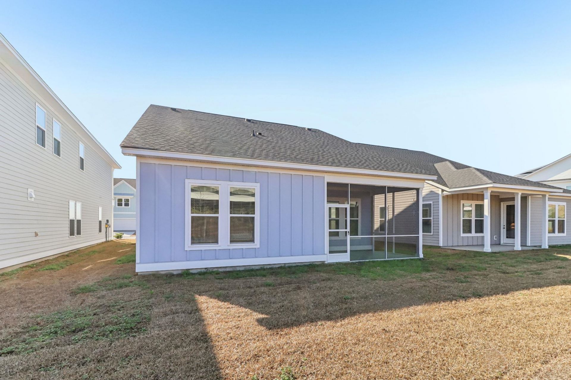 561 Waters Edge Dr.  Photo 18