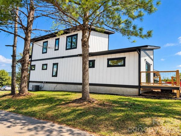 3 Locust Street , Asheville, NC 28804