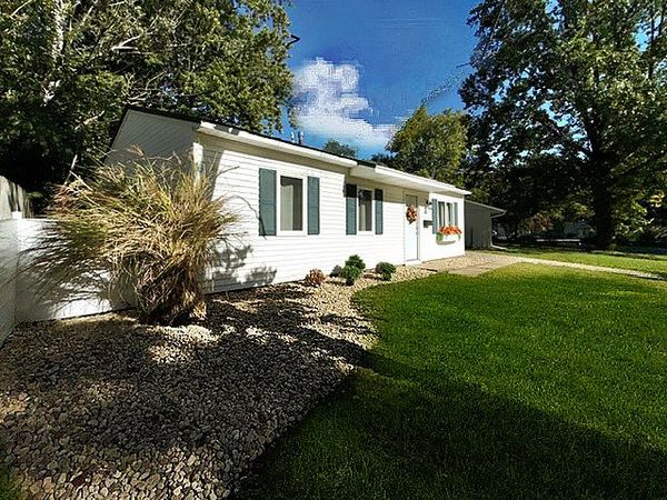 110 S Scottswood Drive, Urbana, IL 61802