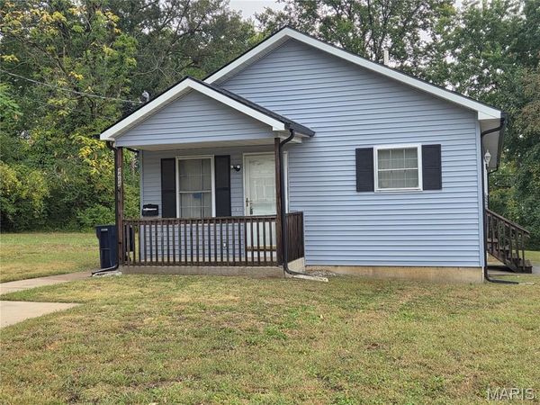 4424 Rosewood Avenue , Pine Lawn, MO 63120