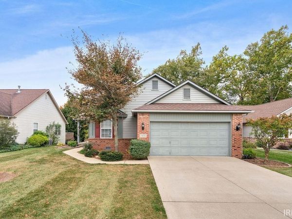 1872 VALLEY VIEW Drive, Kokomo, IN 46902