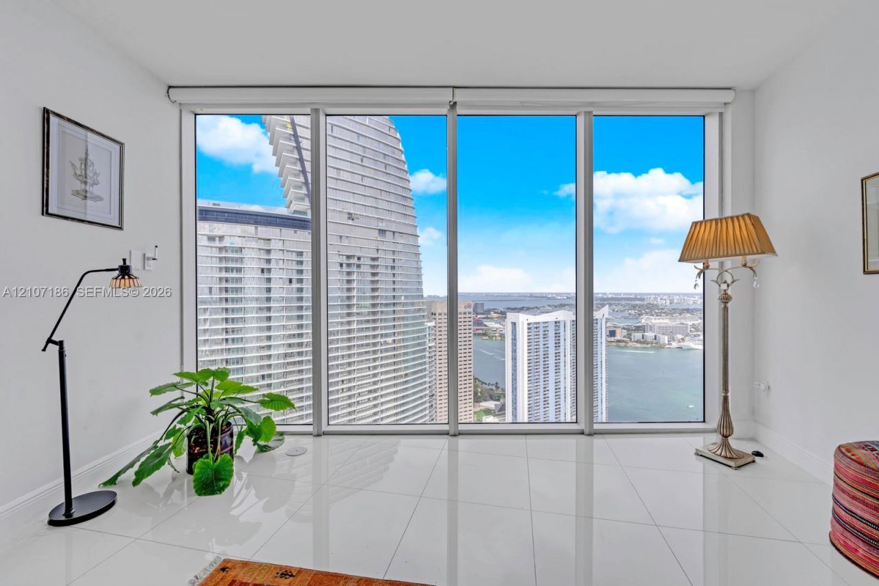 465 Brickell Ave , Unit 5002, Miami, FL 33131 Photo