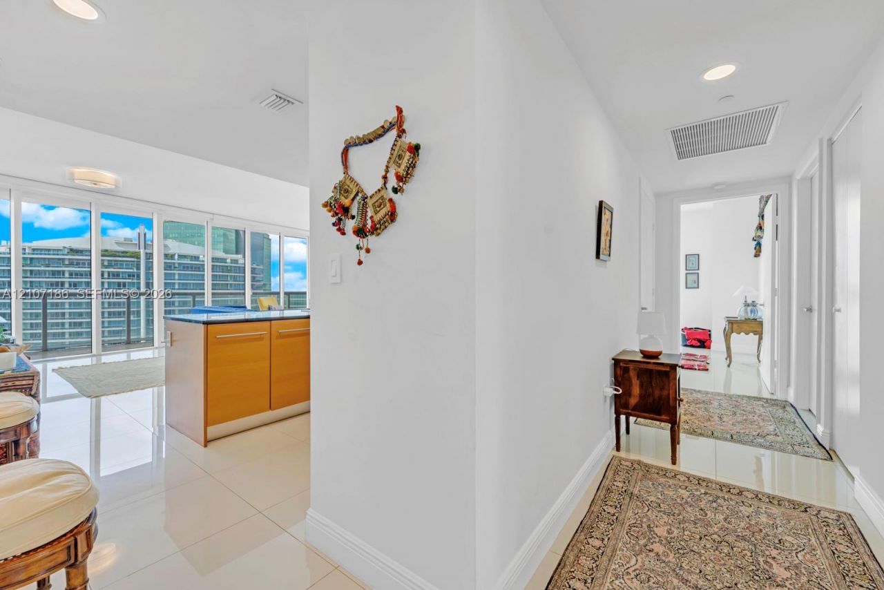 465 Brickell Ave , Unit 5002, Miami, FL 33131 Photo