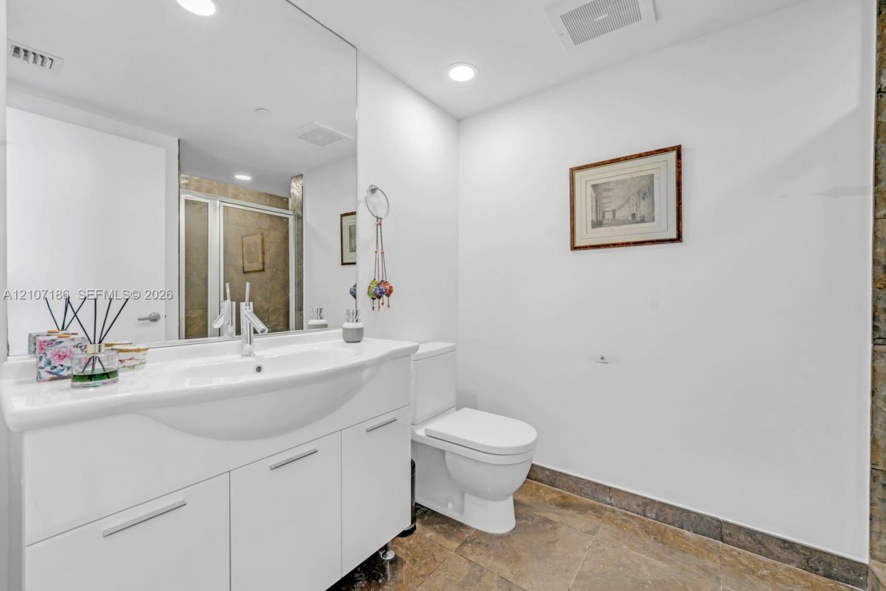 465 Brickell Ave , Unit 5002, Miami, FL 33131 Photo